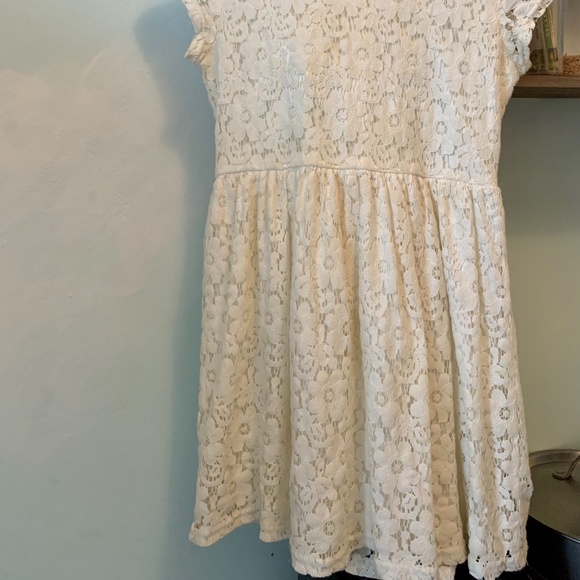 Vintage-style lace girls' dress - Picture 2 of 4